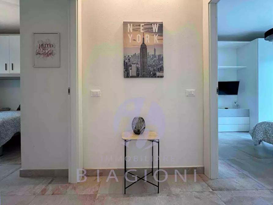 Immagine 8 di Appartamento in vendita  a Montignoso