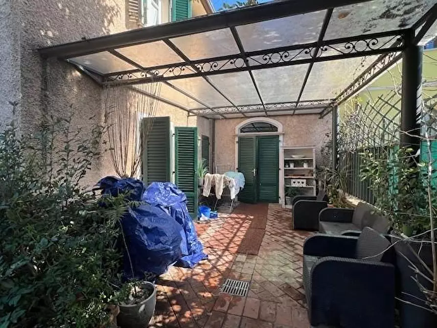 Immagine 4 di Villetta a schiera in vendita  a Massa