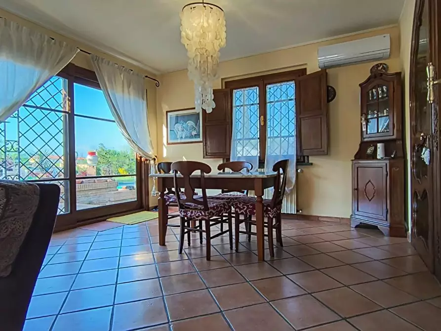 Immagine 8 di Villa in vendita  a Pisa