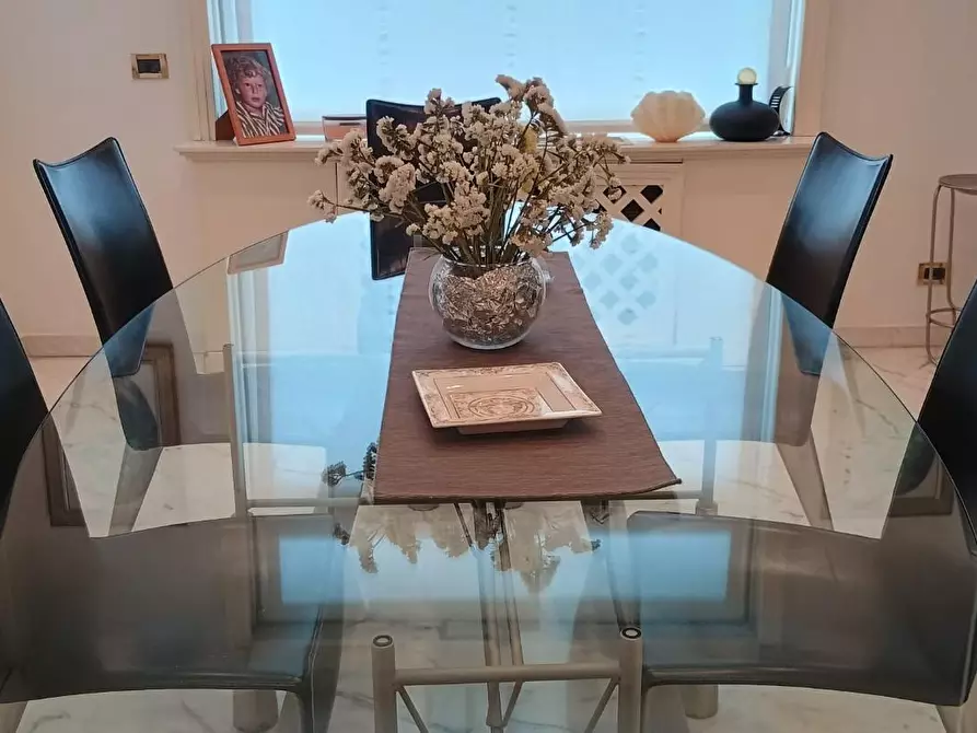 Immagine 17 di Villa in vendita  a Camaiore