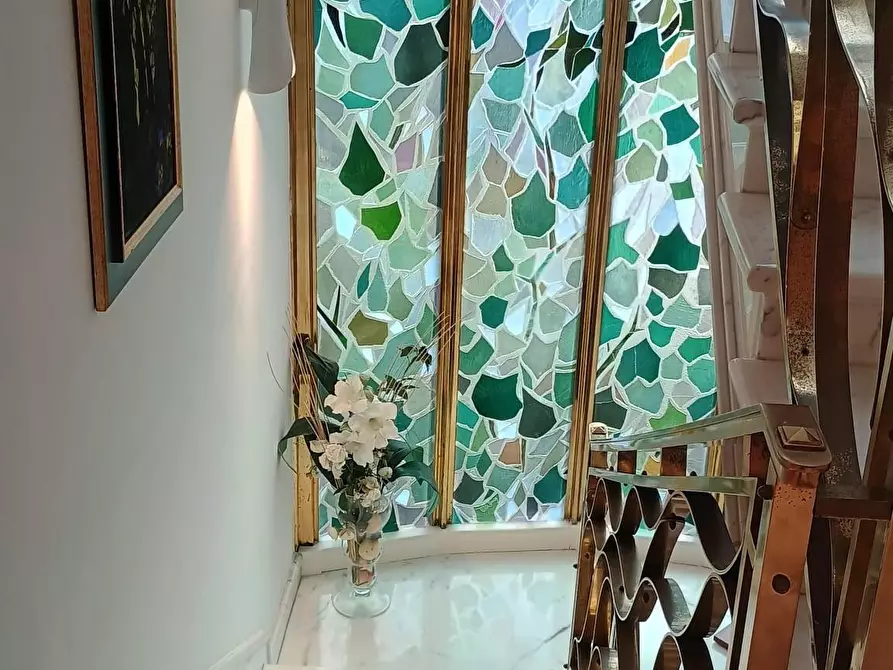 Immagine 53 di Villa in vendita  a Camaiore