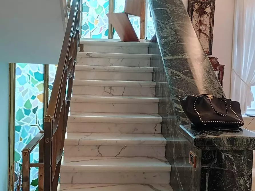 Immagine 28 di Villa in vendita  a Camaiore