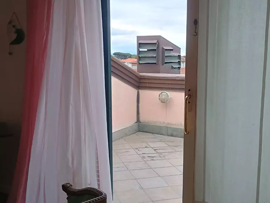 Immagine 49 di Villa in vendita  a Camaiore