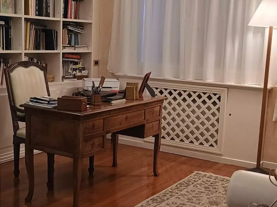 Immagine 32 di Villa in vendita  a Camaiore