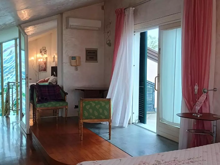 Immagine 48 di Villa in vendita  a Camaiore