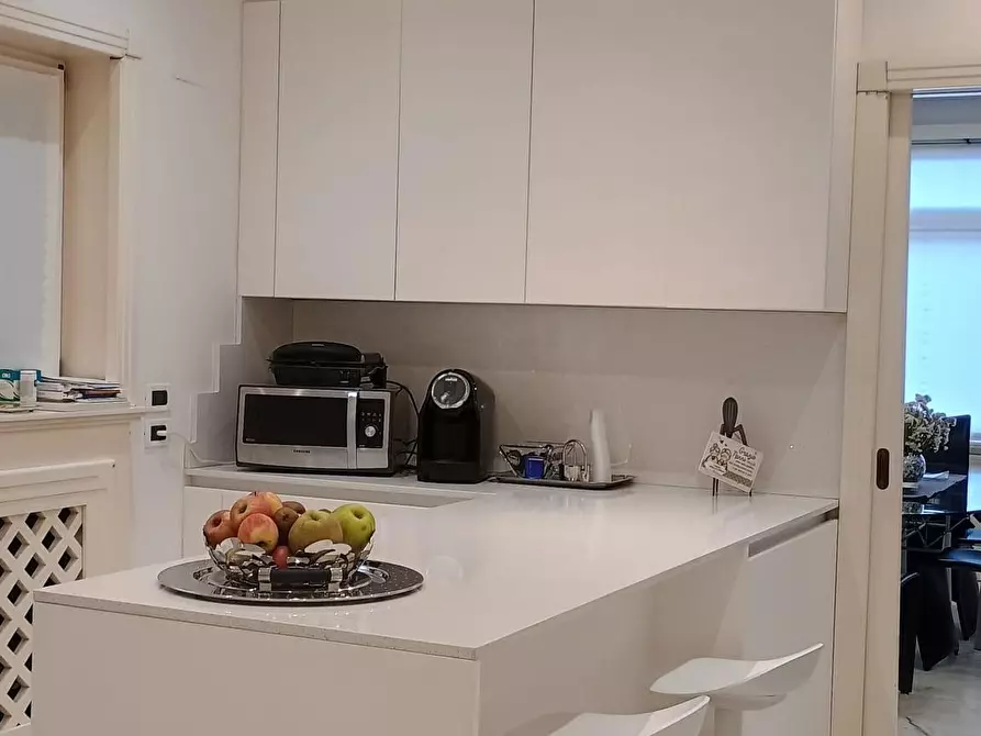 Immagine 24 di Villa in vendita  a Camaiore