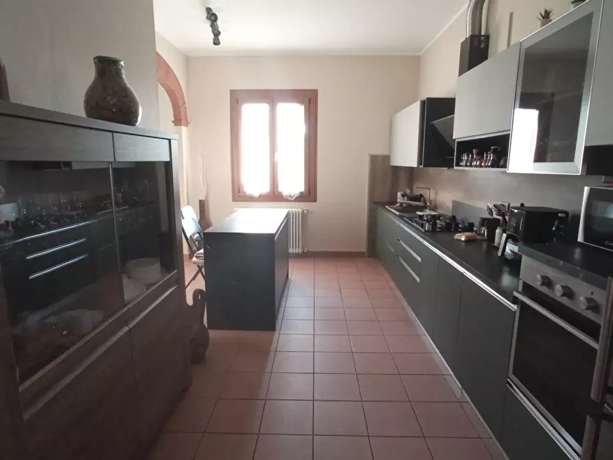 Immagine 5 di Appartamento in vendita  a Montopoli In Val D'arno