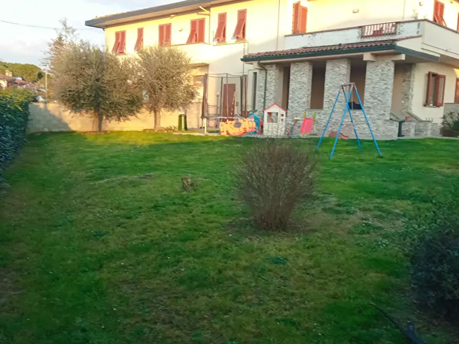 Immagine 37 di Appartamento in vendita  a Montopoli In Val D'arno