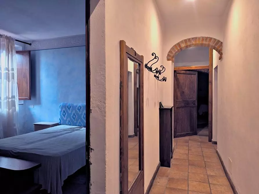 Immagine 24 di Casa colonica in vendita  a Rapolano Terme