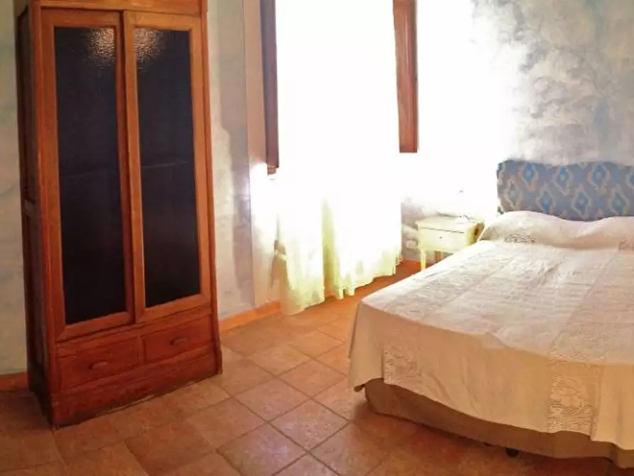 Immagine 10 di Casa colonica in vendita  a Rapolano Terme