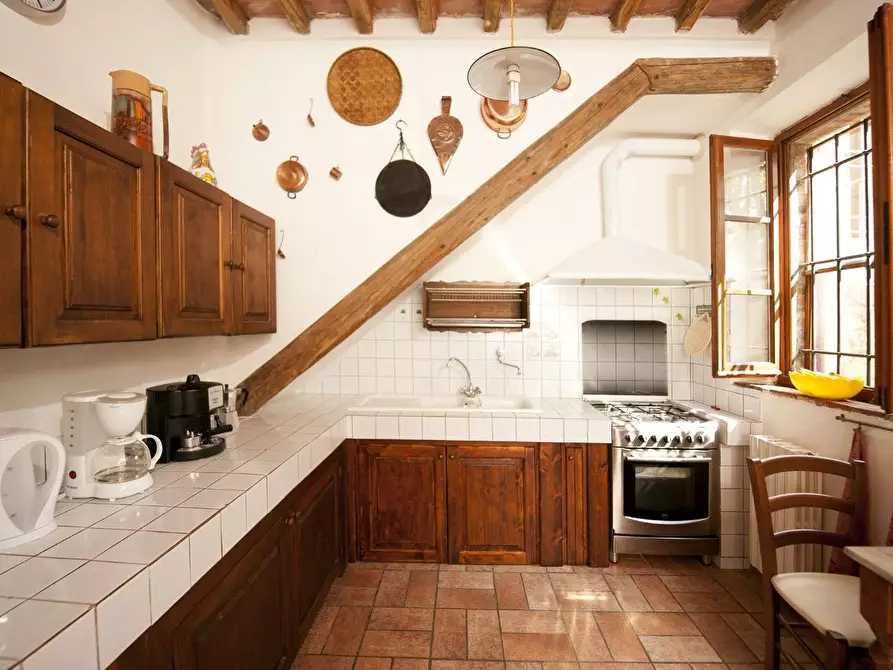 Immagine 36 di Casa colonica in vendita  a Rapolano Terme