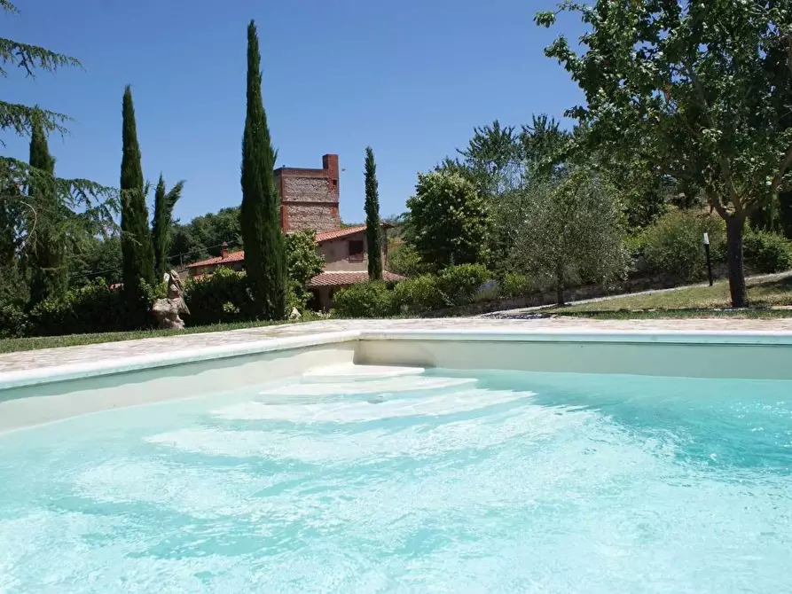 Immagine 13 di Casa colonica in vendita  a Rapolano Terme