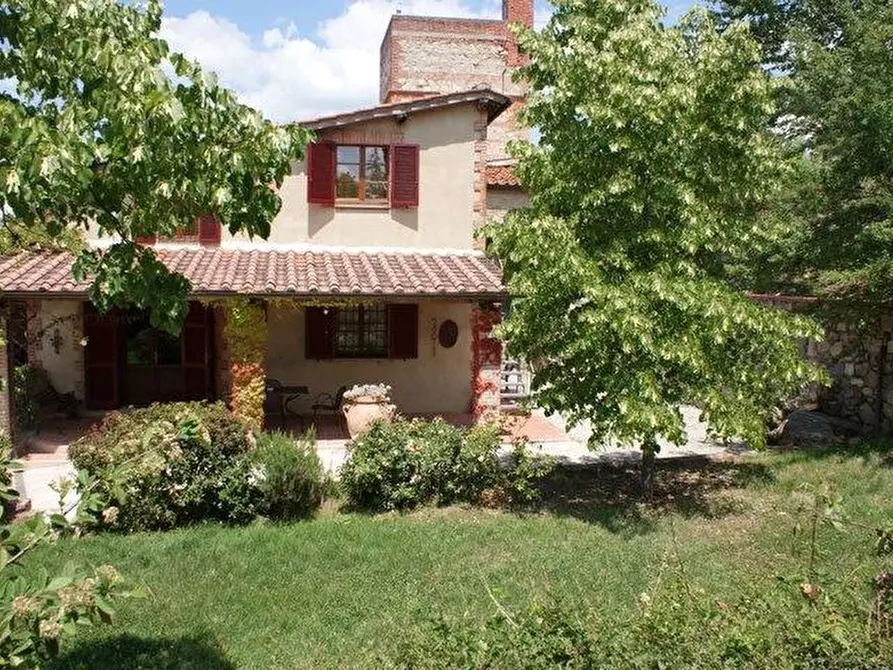 Immagine 18 di Casa colonica in vendita  a Rapolano Terme