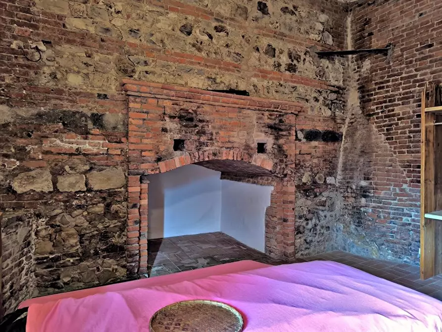 Immagine 22 di Casa colonica in vendita  a Rapolano Terme