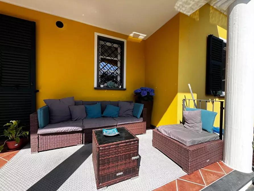 Immagine 8 di Villa in vendita  a Sarzana