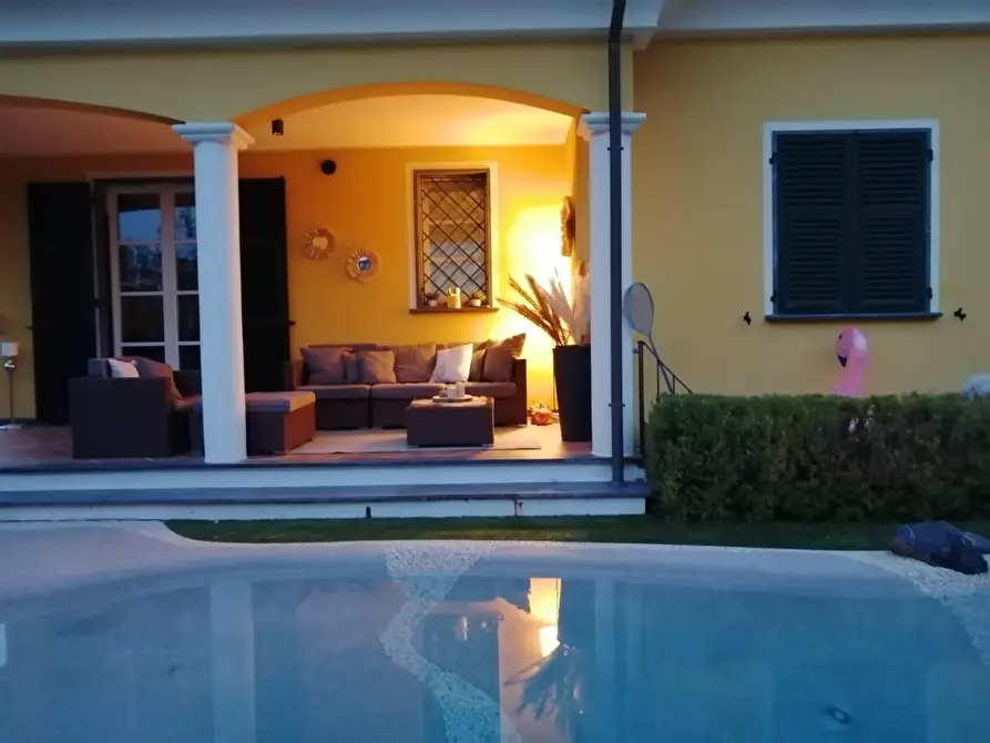 Immagine 47 di Villa in vendita  a Sarzana