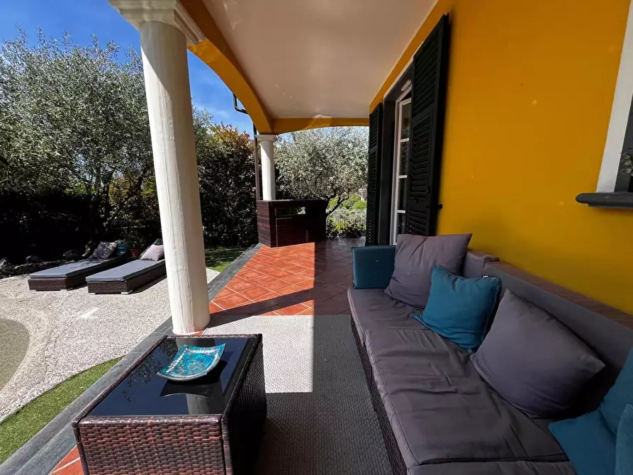 Immagine 13 di Villa in vendita  a Sarzana