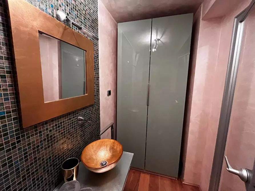 Immagine 4 di Villa in vendita  a Sarzana