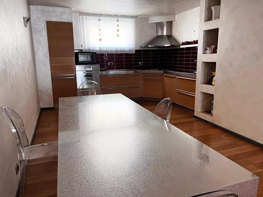 Immagine 29 di Villa in vendita  a Sarzana