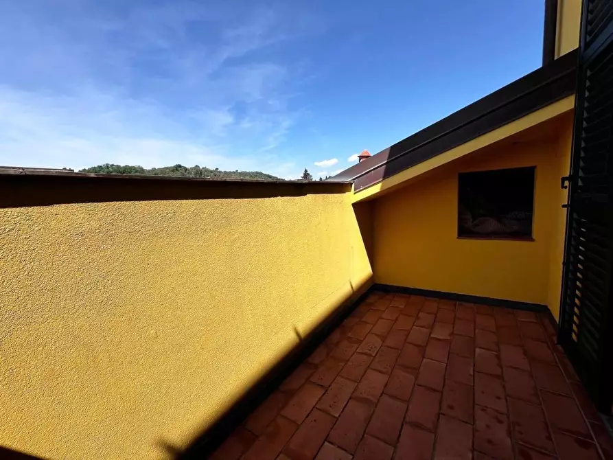 Immagine 40 di Villa in vendita  a Sarzana