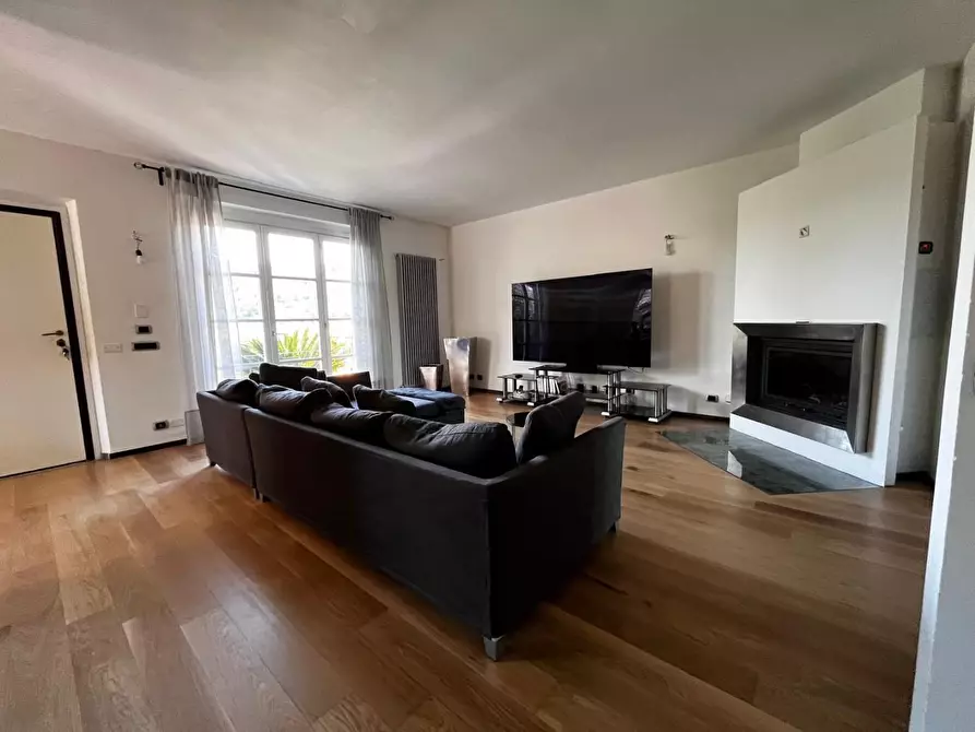 Immagine 16 di Villa in vendita  a Sarzana