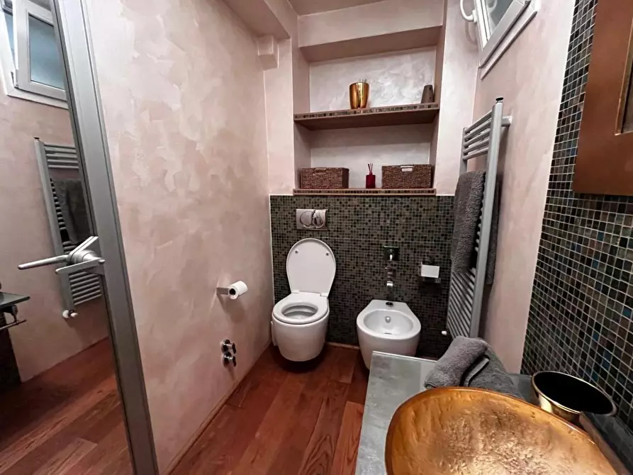 Immagine 23 di Villa in vendita  a Sarzana