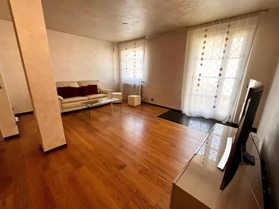 Immagine 27 di Villa in vendita  a Sarzana