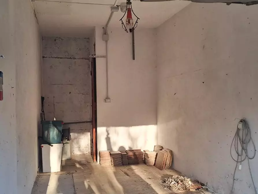 Immagine 11 di Casa indipendente in vendita  a Lucca