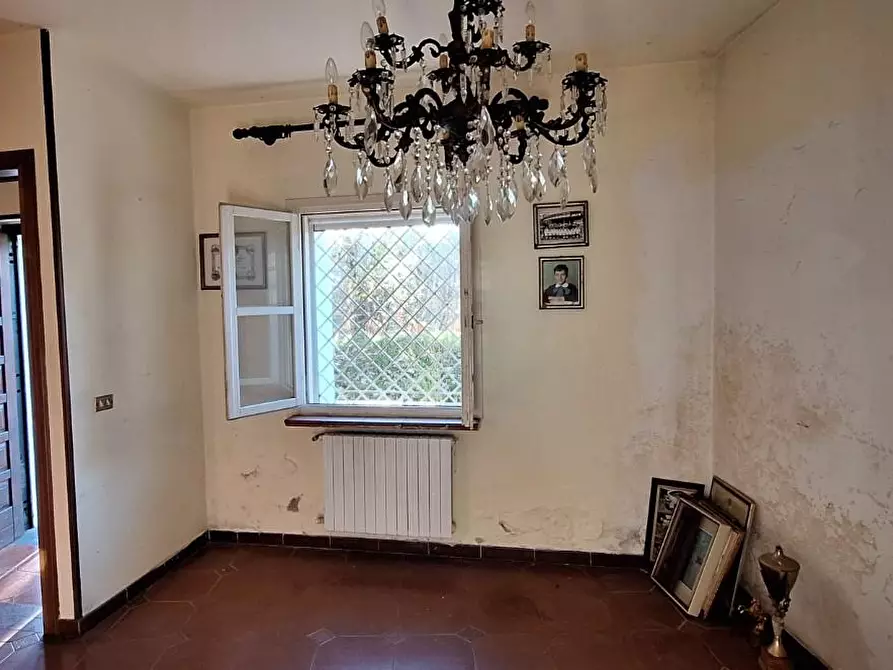 Immagine 3 di Casa indipendente in vendita  a Lucca