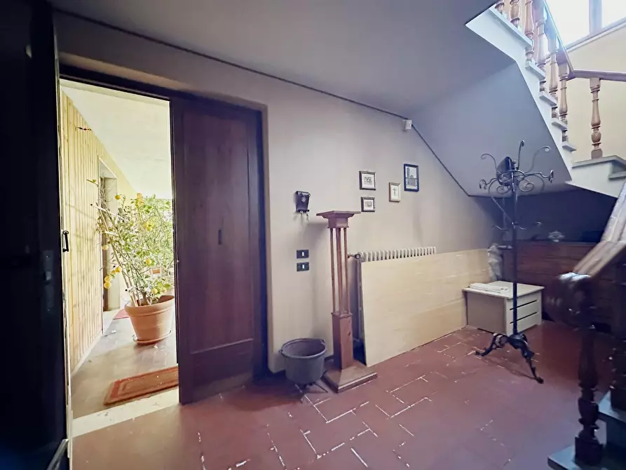 Immagine 24 di Villa in vendita  a Lucca