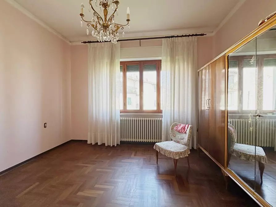 Immagine 12 di Villa in vendita  a Lucca