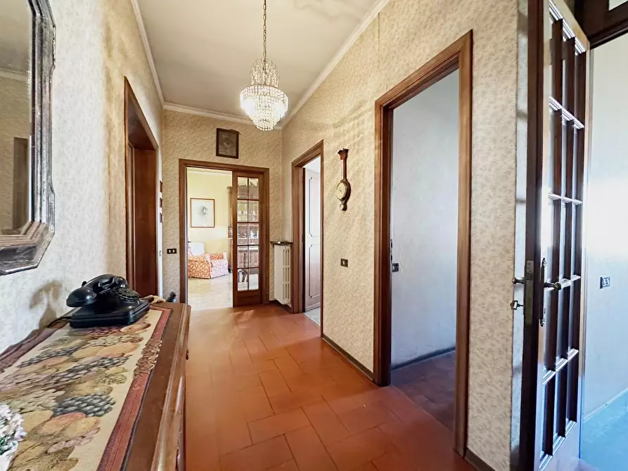 Immagine 20 di Villa in vendita  a Lucca