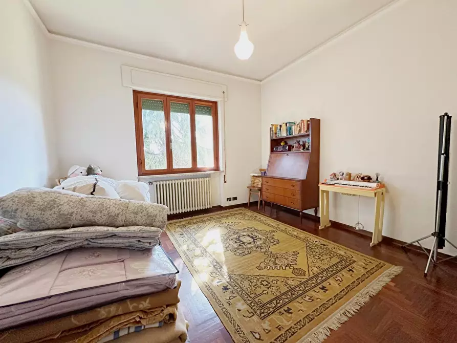 Immagine 18 di Villa in vendita  a Lucca