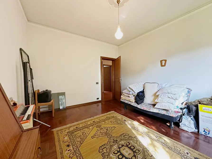 Immagine 19 di Villa in vendita  a Lucca