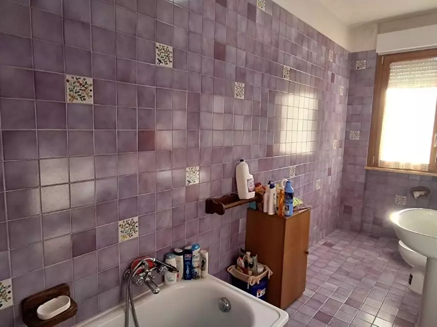 Immagine 6 di Appartamento in vendita  a Borgo A Mozzano