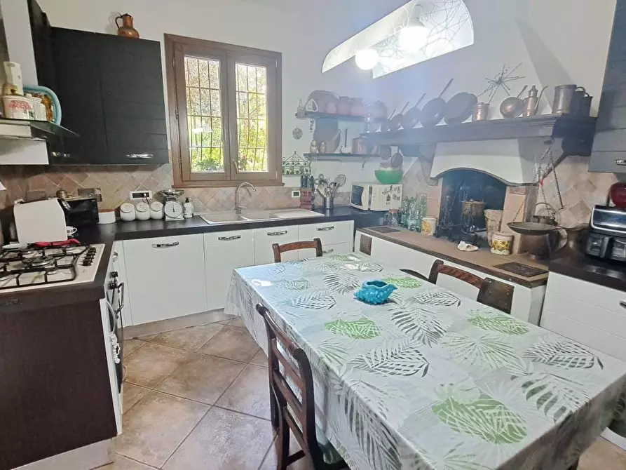 Immagine 15 di Villa in vendita  a Rosignano Marittimo