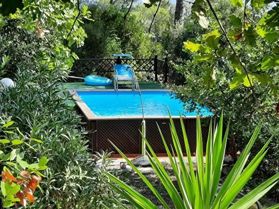 Immagine 33 di Villa in vendita  a Rosignano Marittimo