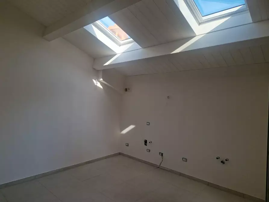 Immagine 3 di Appartamento in vendita  a Rosignano Marittimo