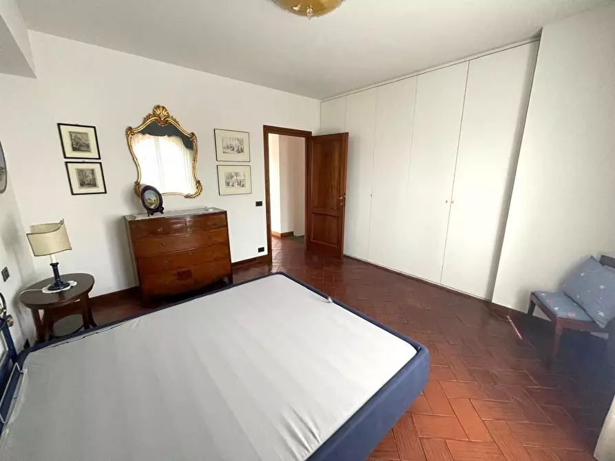 Immagine 16 di Casa bifamiliare in affitto  a Montignoso