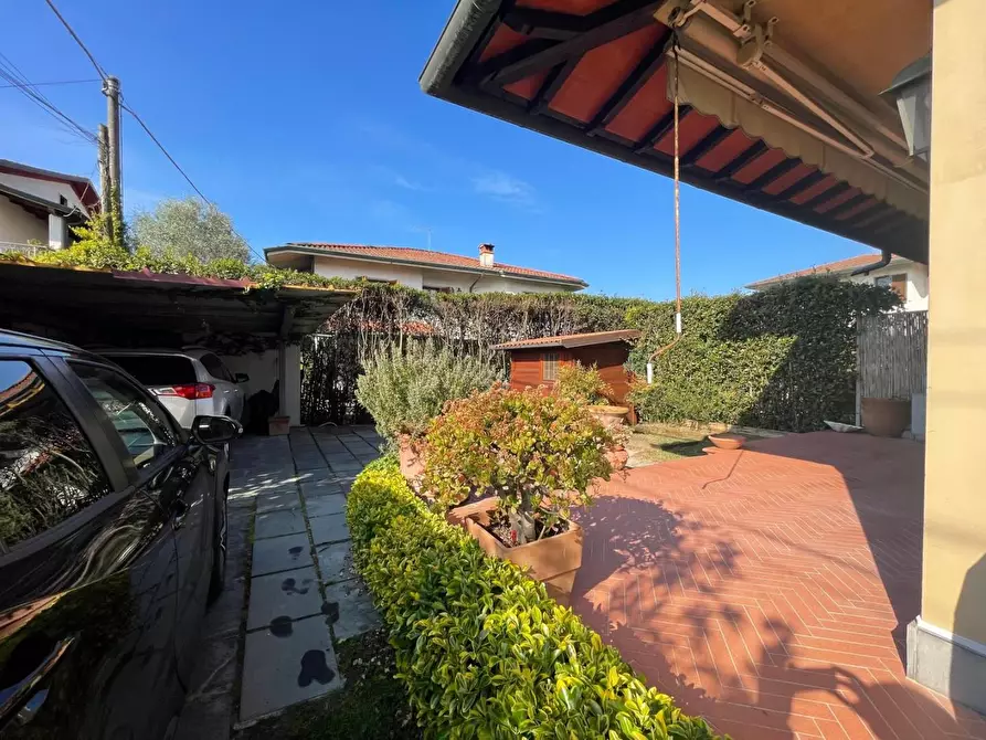 Immagine 4 di Casa bifamiliare in affitto  a Montignoso