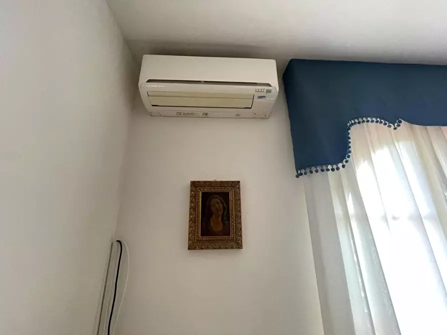 Immagine 17 di Casa bifamiliare in affitto  a Montignoso