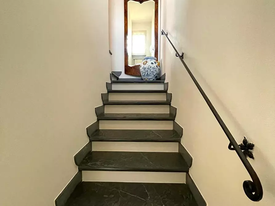 Immagine 14 di Casa bifamiliare in affitto  a Montignoso