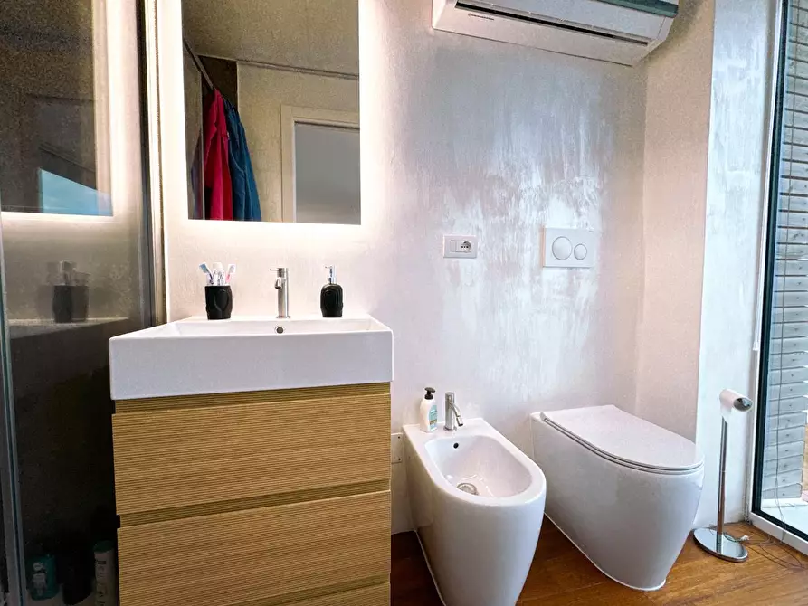 Immagine 27 di Appartamento in affitto  a Pisa