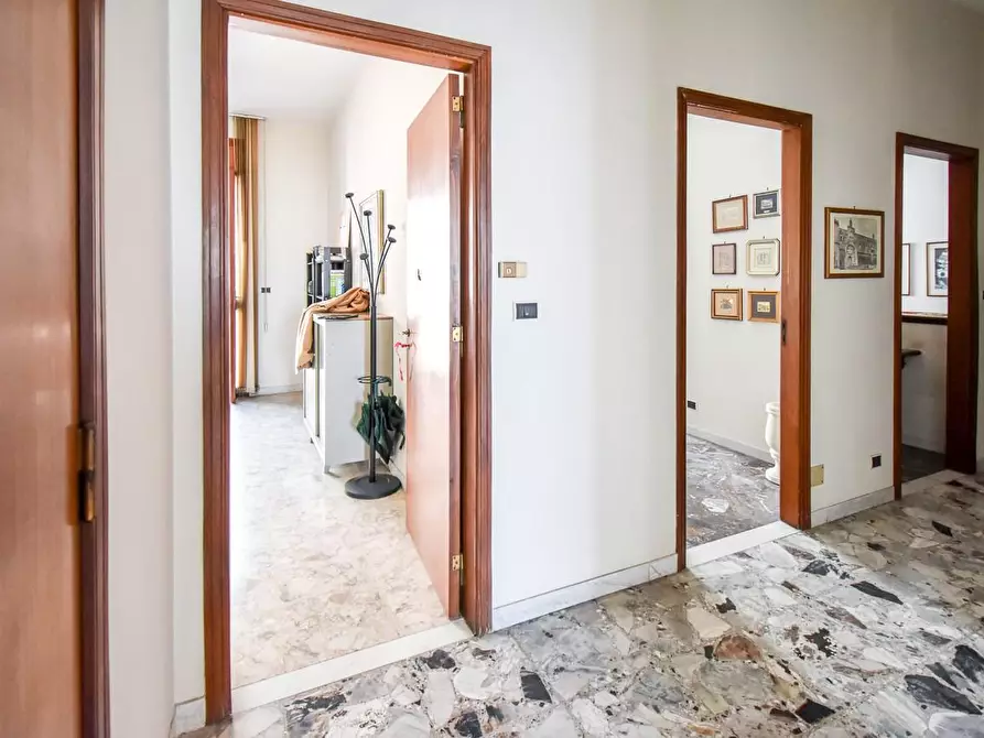 Immagine 13 di Appartamento in vendita  a Lecce