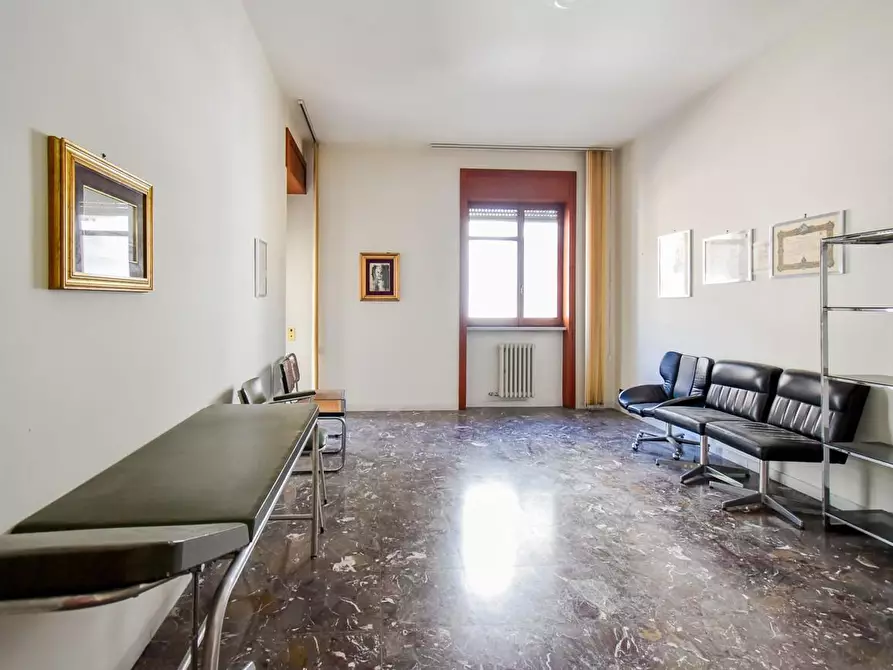 Immagine 16 di Appartamento in vendita  a Lecce