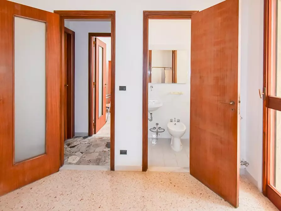 Immagine 50 di Appartamento in vendita  a Lecce