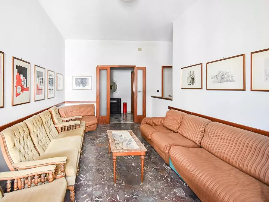 Immagine 36 di Appartamento in vendita  a Lecce