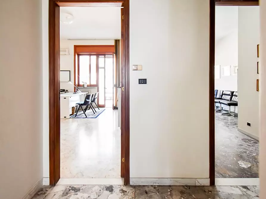 Immagine 15 di Appartamento in vendita  a Lecce