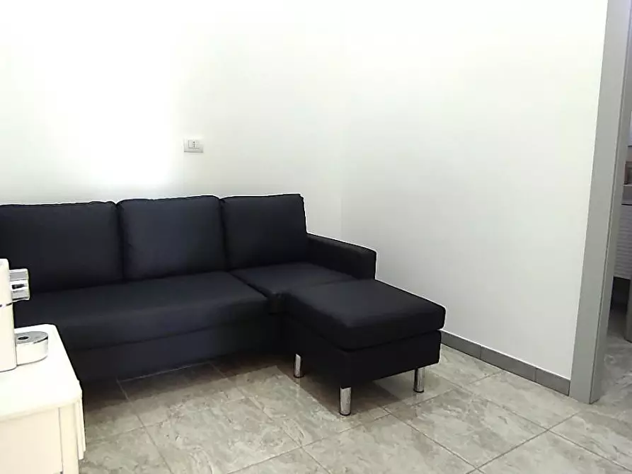 Immagine 6 di Ufficio in affitto  a Roma