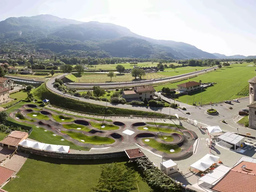 Immagine 1 di Attività commerciale in vendita  a Tavagnasco